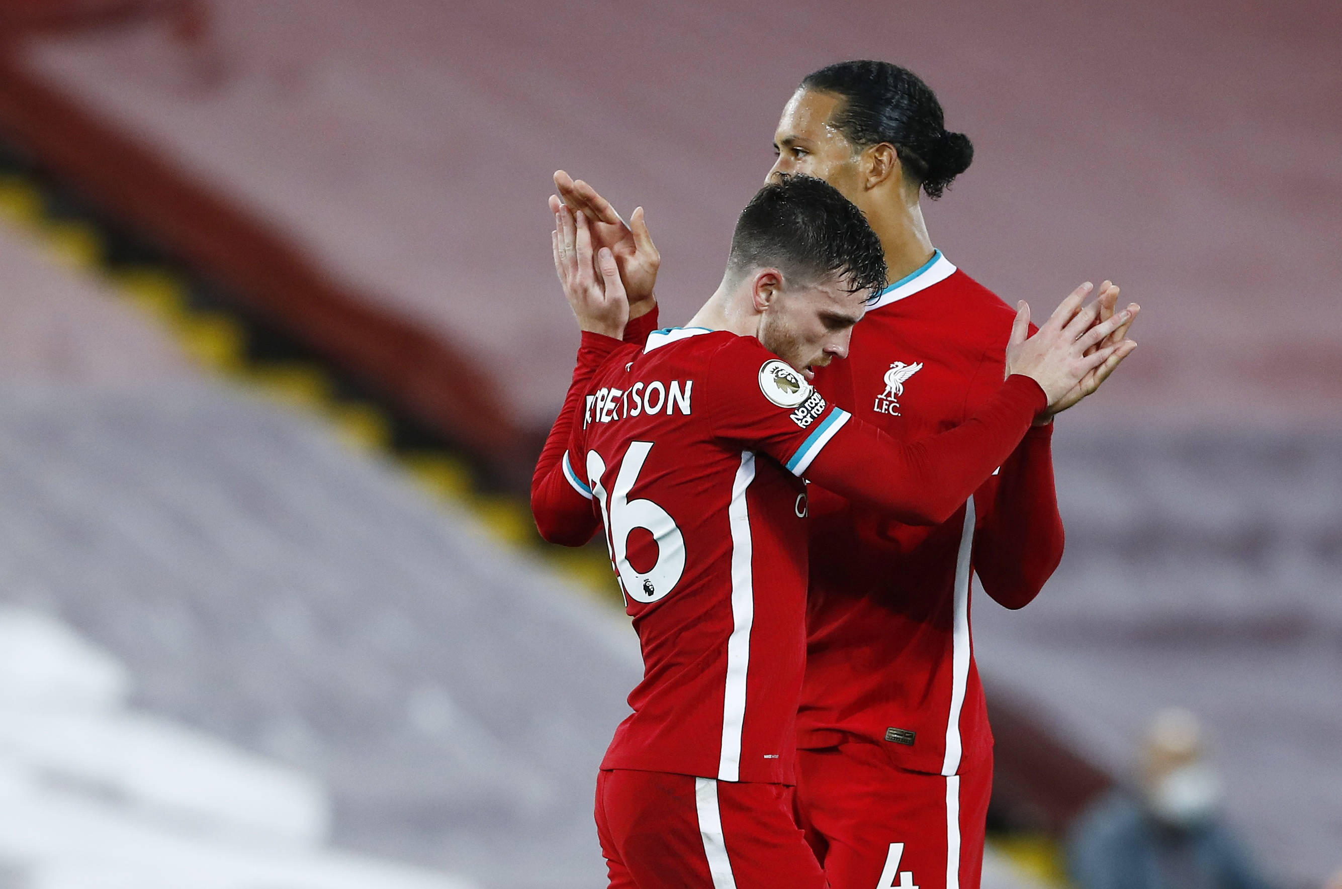 足球场上频 足球场上频